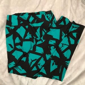 LulaRoe Geometric Print OS Leggings 💖